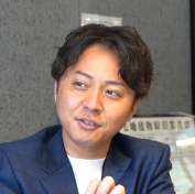 髙嶋 雅英 氏